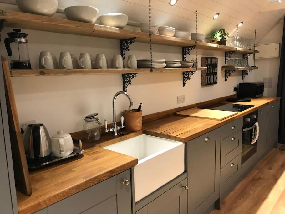 Apartamento The Coach House Alderbury Exterior foto